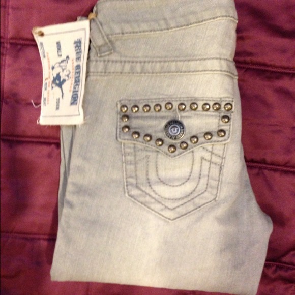REDUCED 💚 True Religion New With Tags Grey Jeans