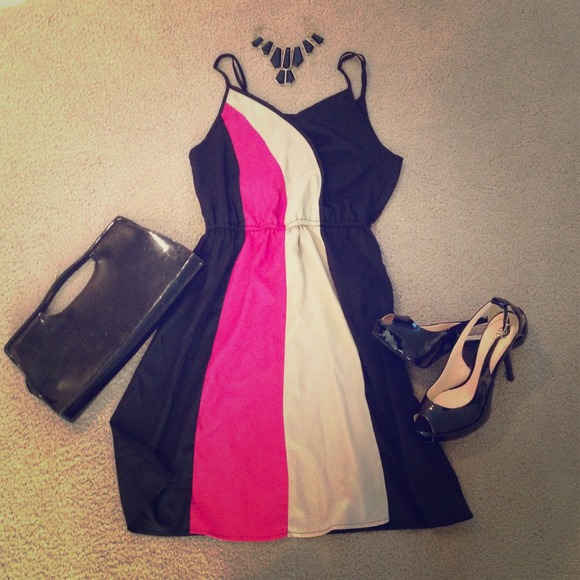 Adorable party dress!