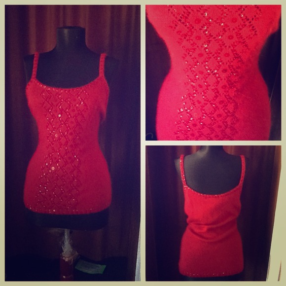 NQT ECI New York 40% angora beaded detail red top