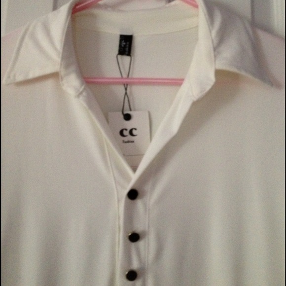 White dress/top - Picture 2 of 4