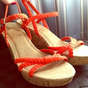 NWOT Gap sandals NBW