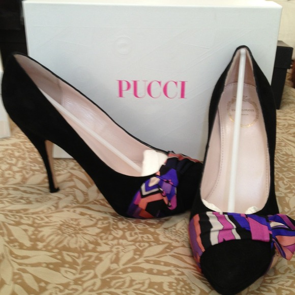 HOST PICK 2/26  Emilio Pucci suede & satin pumps!