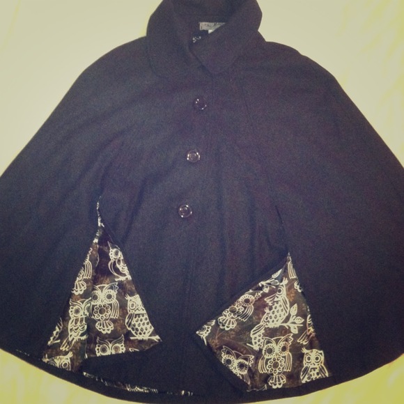 Available!!! Reduced♨♨Steve Madden Poncho....