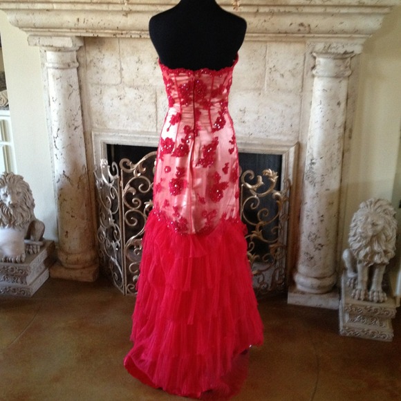 Red Jovani Sweetheart Cut Formal Gown - Picture 3 of 4