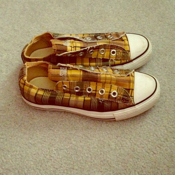 Plaid Converse