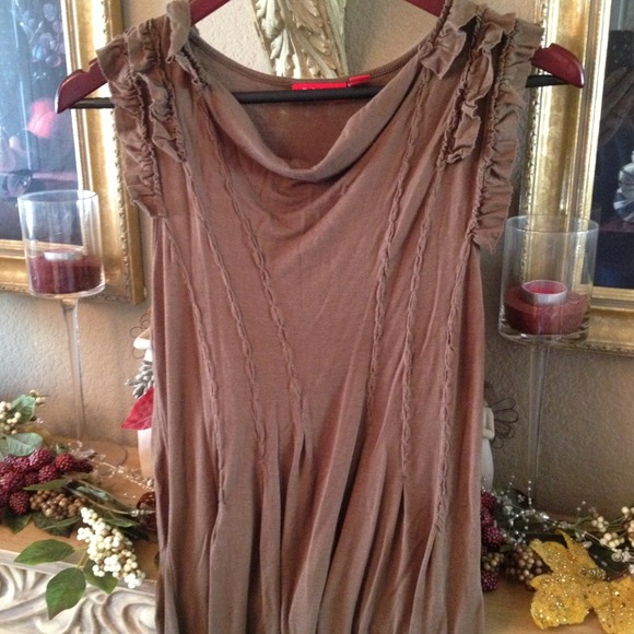 Brown ruffled Dress Size small - Picture 2 of 2