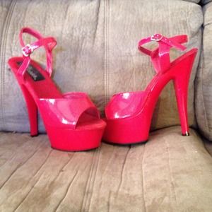 RESERVED FOR GIRLRACER86. FOR TRADE Red high heels