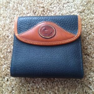 Trade for porquis!!! Dooney& bourke wallet