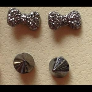Bow & Spike earrings stud pairs