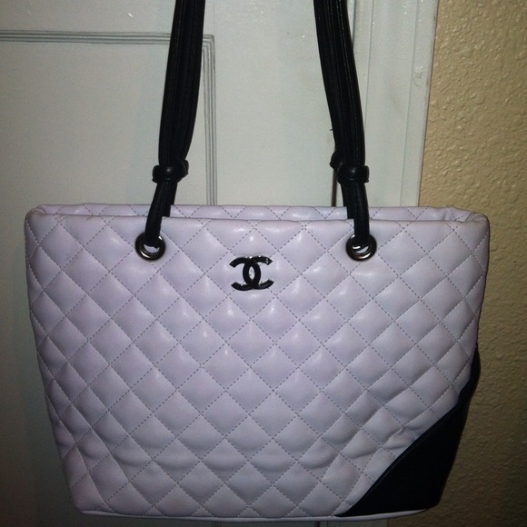 CHANEL Purse (price is a tad flexible)