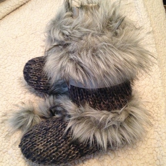 SOLD. Loft slippers SOLD