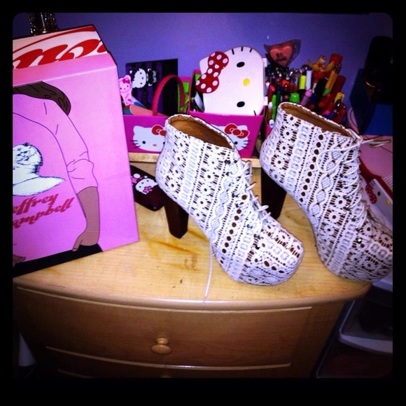JEFFREY CAMPBELL LACE LITAS. - Picture 1 of 1