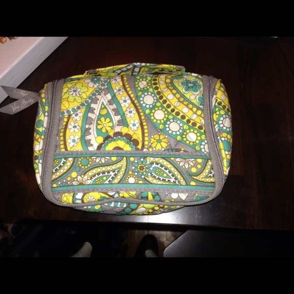 Vera Bradley Travel Jewelry Case & jcrew necklace