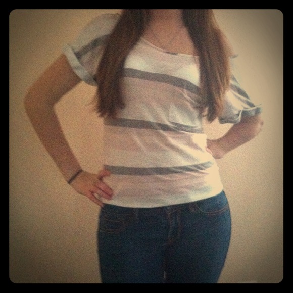 Off shoulder/Loose fit Top