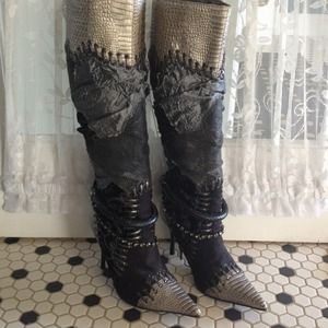 NWOT Statement Boots