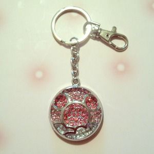 🎀SOLD🎀 4 Michelle💟 Mickey rhinestone key fob