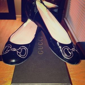 Authentic Gucci ballet flats size 8