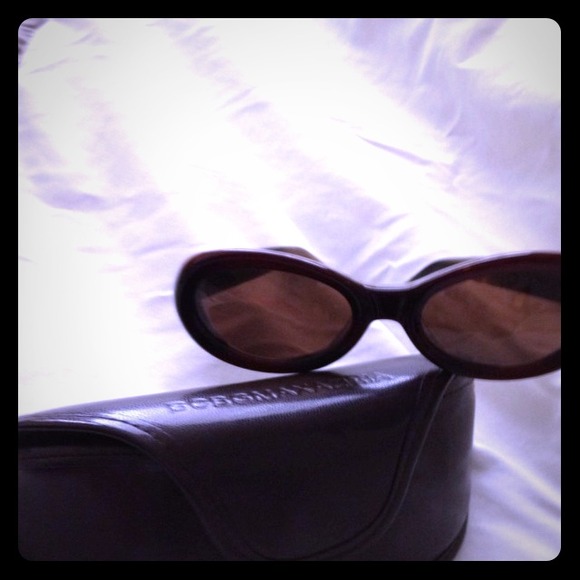 ⚡Reduced⚡BCBG Cat eye style Sunglasses Burgundy
