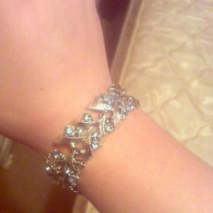 Blue and silver diamond braclet!