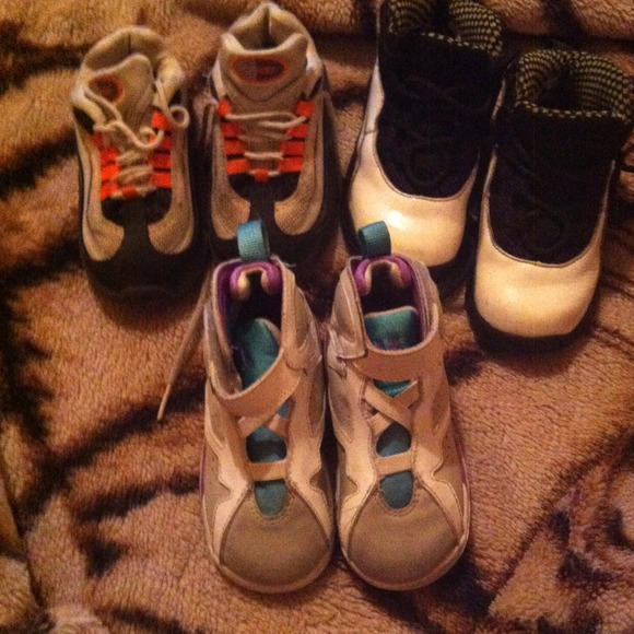 📛Sold📛2 pair jordans 1 airmax