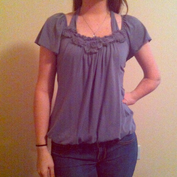 Grey Top.