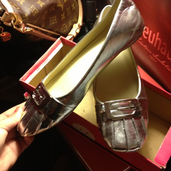 Silver flats
