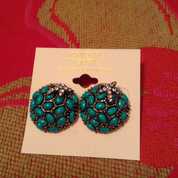 Amrita Singh Earrings - Picture 1 of 1