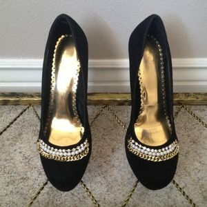 Black Suede Pearl Pumps