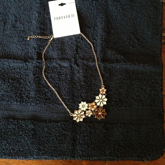 ****Sold****Forever 21 necklace...