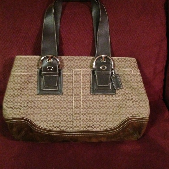 Authentic Coach Handbag - Picture 2 of 4