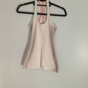 Lululemon cool racer back&Lululemon deep v tank