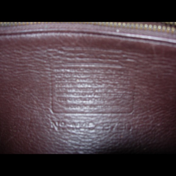 Authentic Vintage Coach Purse, Nice Size - Picture 3 of 4