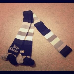 Juicy Couture scarf