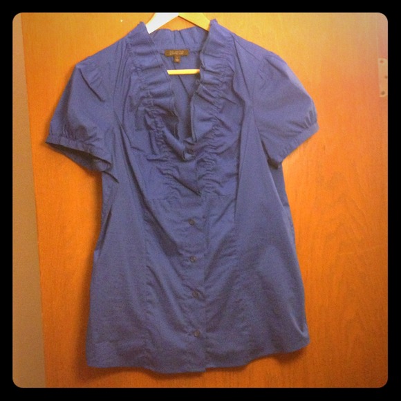 Short sleeved, ruffled neckline work blouse