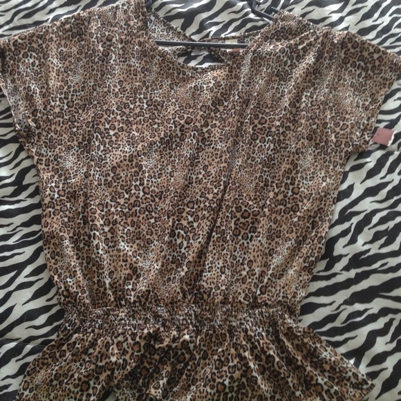 Bundled Leopard print top