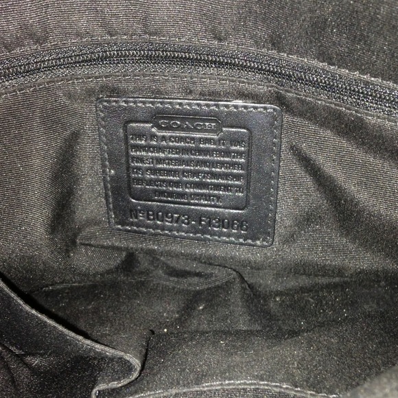 Like-new black Coach bag with silver hardware - Picture 4 of 4