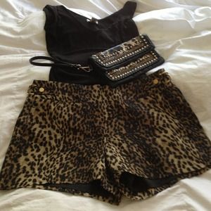 Silky animal print shorts
