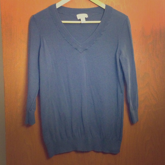 Blue 3/4 sleeved sweater