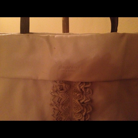 Simply Vera by Vera Wang bag - Picture 2 of 4