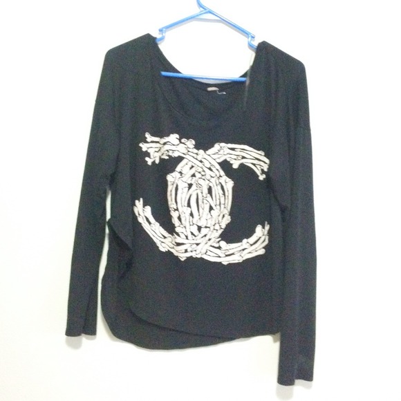 Tops - CC bones shirt