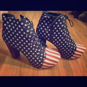 ⛔SOLD Brand new with tags American flag shoes