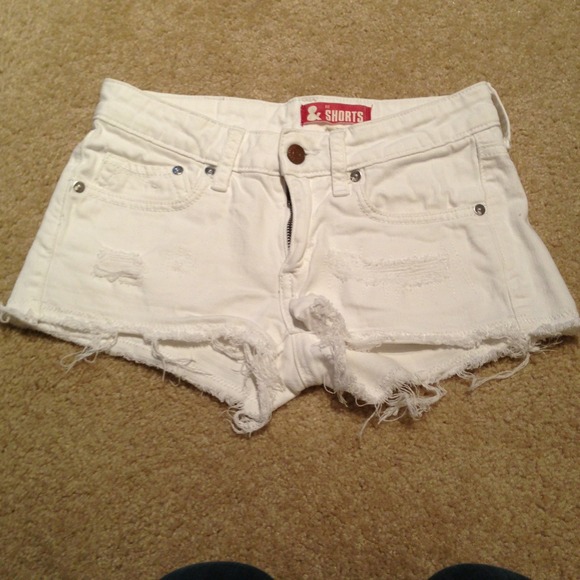 5 for $50! Sexy ripped shorts - Picture 1 of 3