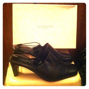 Black size 10 Liz Claiborne shoes
