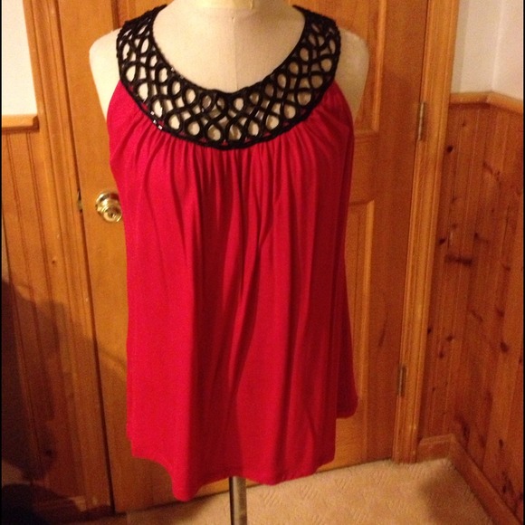 NWT Beaded collar jersey top - Picture 2 of 4