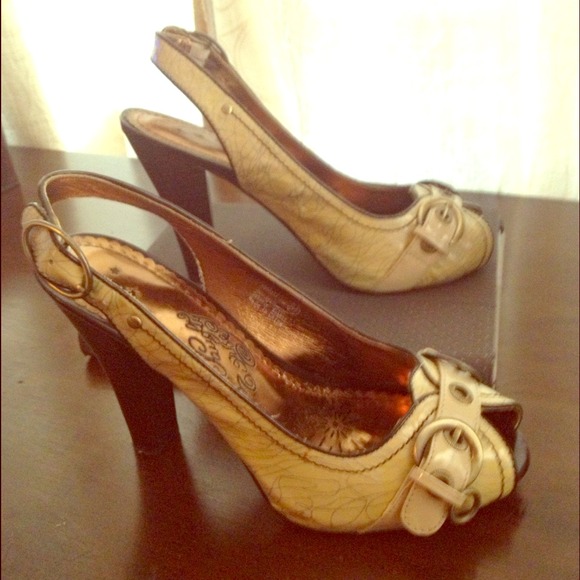 Naughty monkey peep toe heels