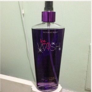 SOLD!Bundle VS holiday mist & PINK soft and dreamy