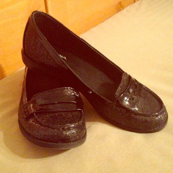 Shoes - Glitter Flats