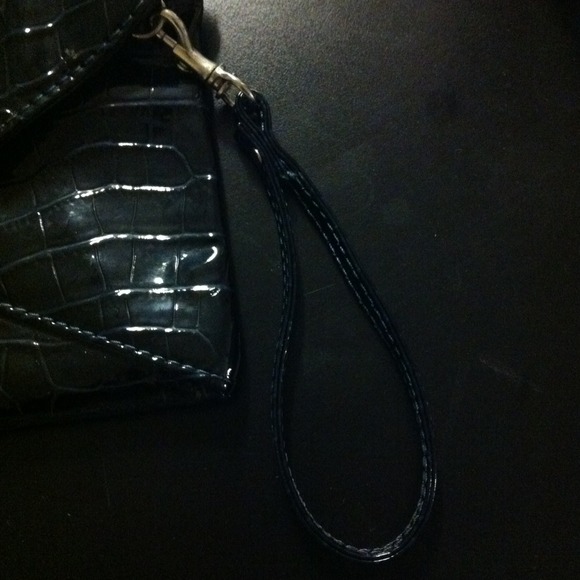Aldo Navy Snake Print Clutch - Picture 2 of 3