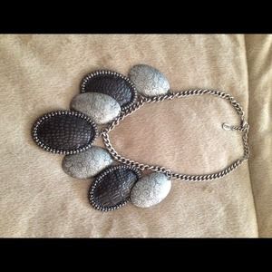 Chunky necklace