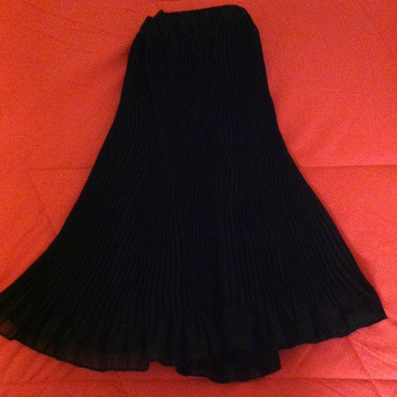 Fancy skirt~ never worn~ bought in Japan